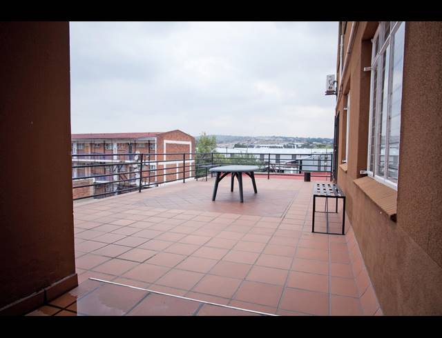 3,196M² BUILDING FOR SALE IN ALBERTON NORTH